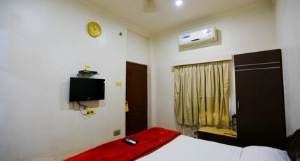 HOTEL SITARA PARADISE AMEERPET Room Type - Executive