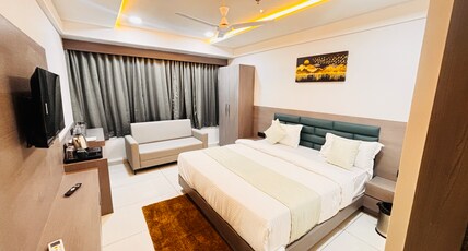 Hotel Bluzill Room Type - Deluxe Room