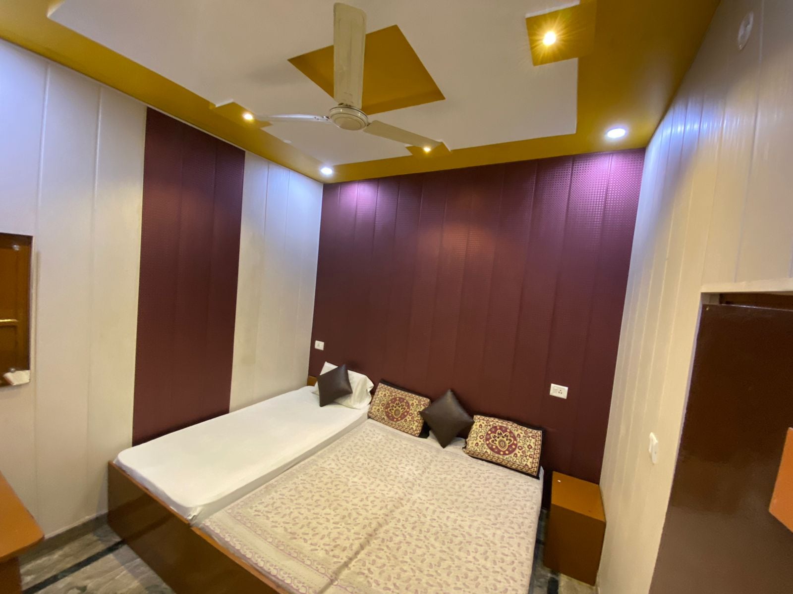 Friends Guest house And Hostel - Tap to explore photos