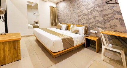 Hotel Nova Shine Room Type - SHINE EXCUTIVE AC ROOM