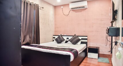 Meeraj Residency Room Type - Ac Deluxe Room
