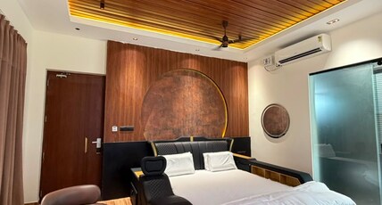 Sri Vasavi Regency Room Type - Premium Room