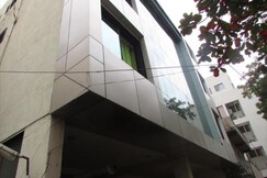 Address of Hotel Om Park