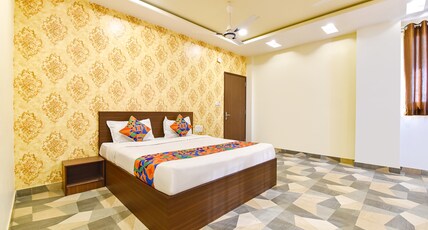 FabHotel Shivalika Room Type - Deluxe Room
