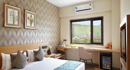 Click Hotel Junagadh Room Type - PREMIER ROOM