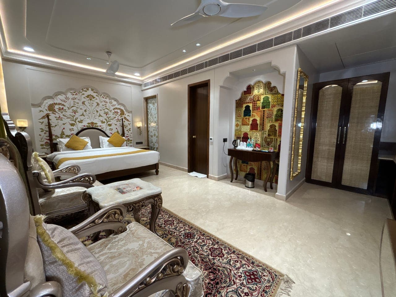 Murliwala Hotel and Restaurant Vrindavan - Tap to explore photos