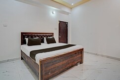 Hotel O by OYO Hira Royal Palace And Lawn