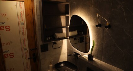 Modern 2BHK AC wi fi Kitchen Room Type - Modern 2BHK AC wi fi Kitchen