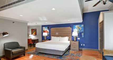 The Cincinnatian Hotel Curio Collection by Hilton Room Type - 1 KING BED PREMIUM ROOM