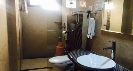 Hotel Surya Room Type - Suite Room