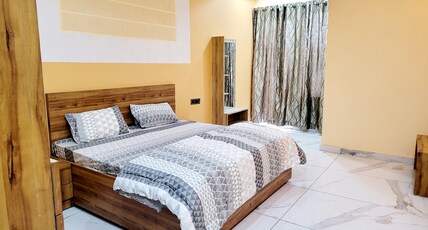 THE VIBES HOTEL Room Type - STANDARD ROOM AC