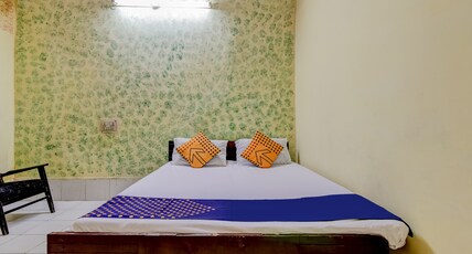 Swagat Palace Room Type - Deluxe Non-Ac Room