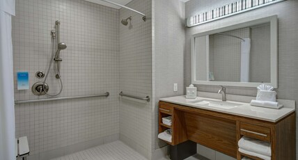 Home2 Suites by Hilton Dallas-Frisco Room Type - 1KG ACC RI SHWR SUITE NSM