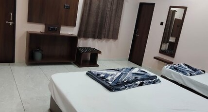 Sunday Homestay Room Type - Double Bed Room