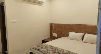 HOTEL SHREE GANESH Room Type - Standard Non-AC Room FOR Comfortable Stay