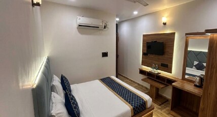 Hotel Gazal Residency Near Badshah Nagar Metro Station Room Type - Deluxe Room With Air Conditioning & Free Wifi Hotel Gazal Residency Near Badshah Nagar Metro Station Room Type - Deluxe Room With Air Conditioning & Free Wifi