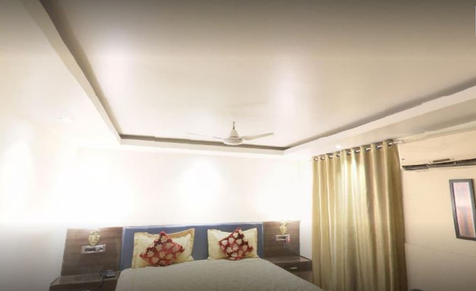 Hotel Zaika Darbhanga - Tap to explore photos