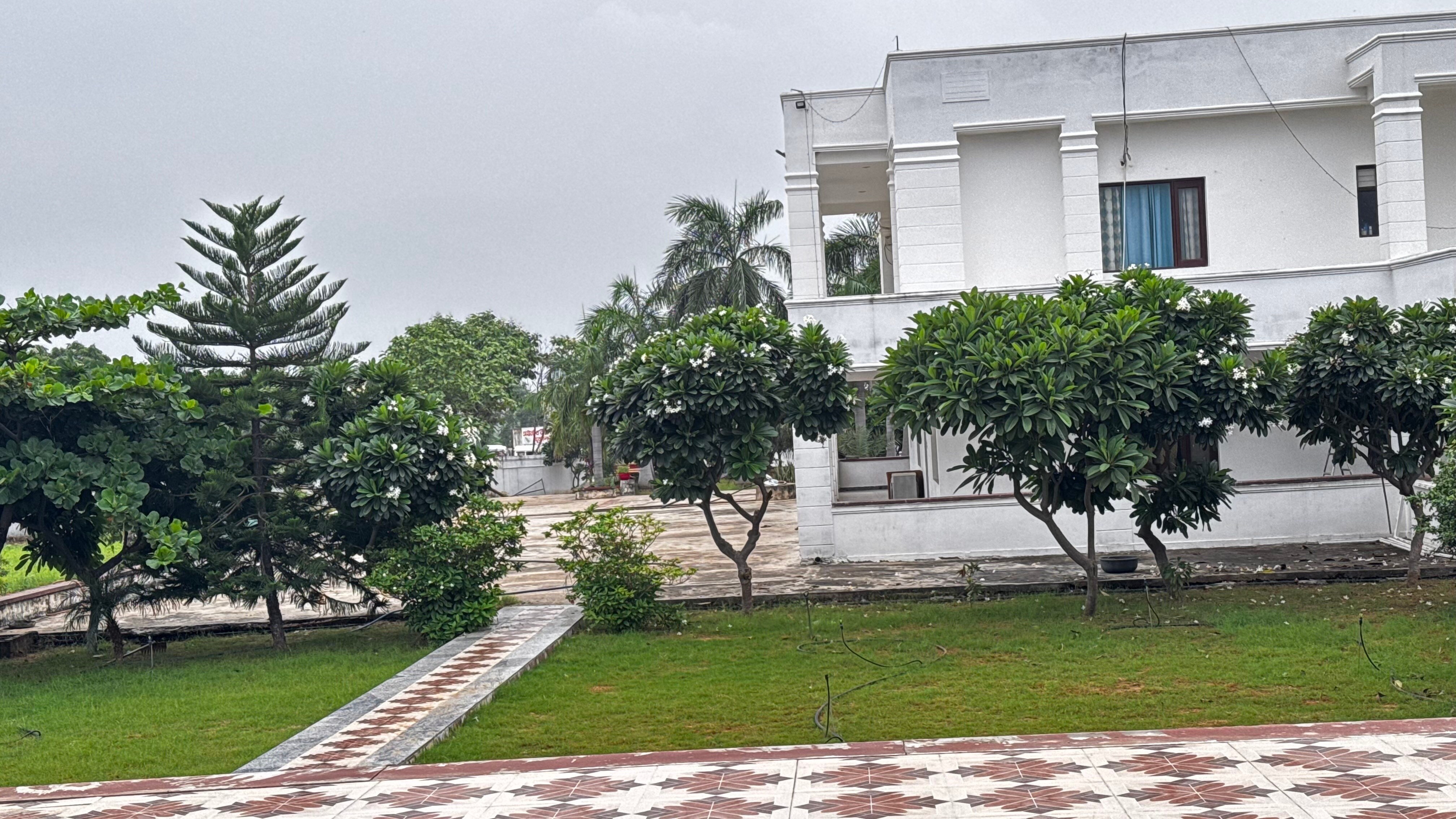 Deeprishi Palace Resort - Tap to explore photos