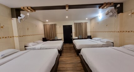 Hk grand inn Room Type - Family Room