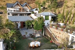 Alpine Manor 2 by Ebonystays