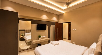 Hotel Geetanjali Room Type - Super Deluxe double bed room