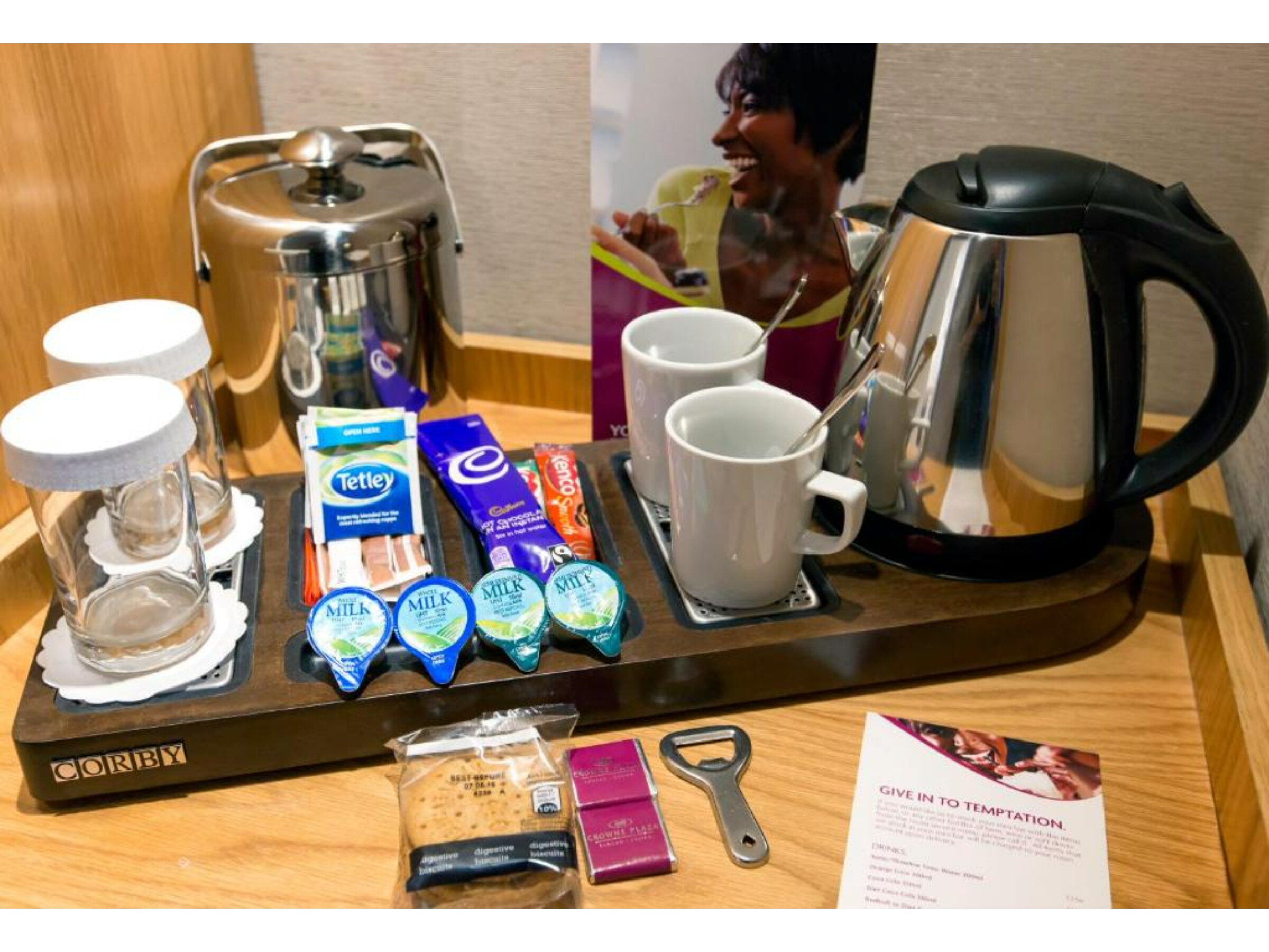 Crowne Plaza London Ealing - Tap to explore photos