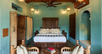 Kaladwas Lal Haveli - A Heritage Boutique Hotel Room Type - Badal Mahal (Super Deluxe Room)