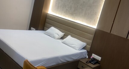 KLJ HOTEL & RESTAURANT Room Type - Deluxe Room