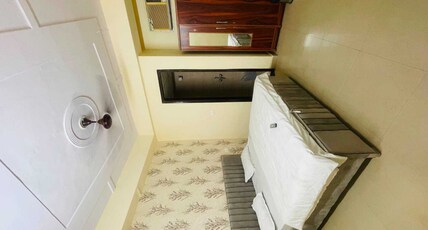 Hotel O Sector 51 Metro Station Noida Formerly Dream House Room Type - Classic