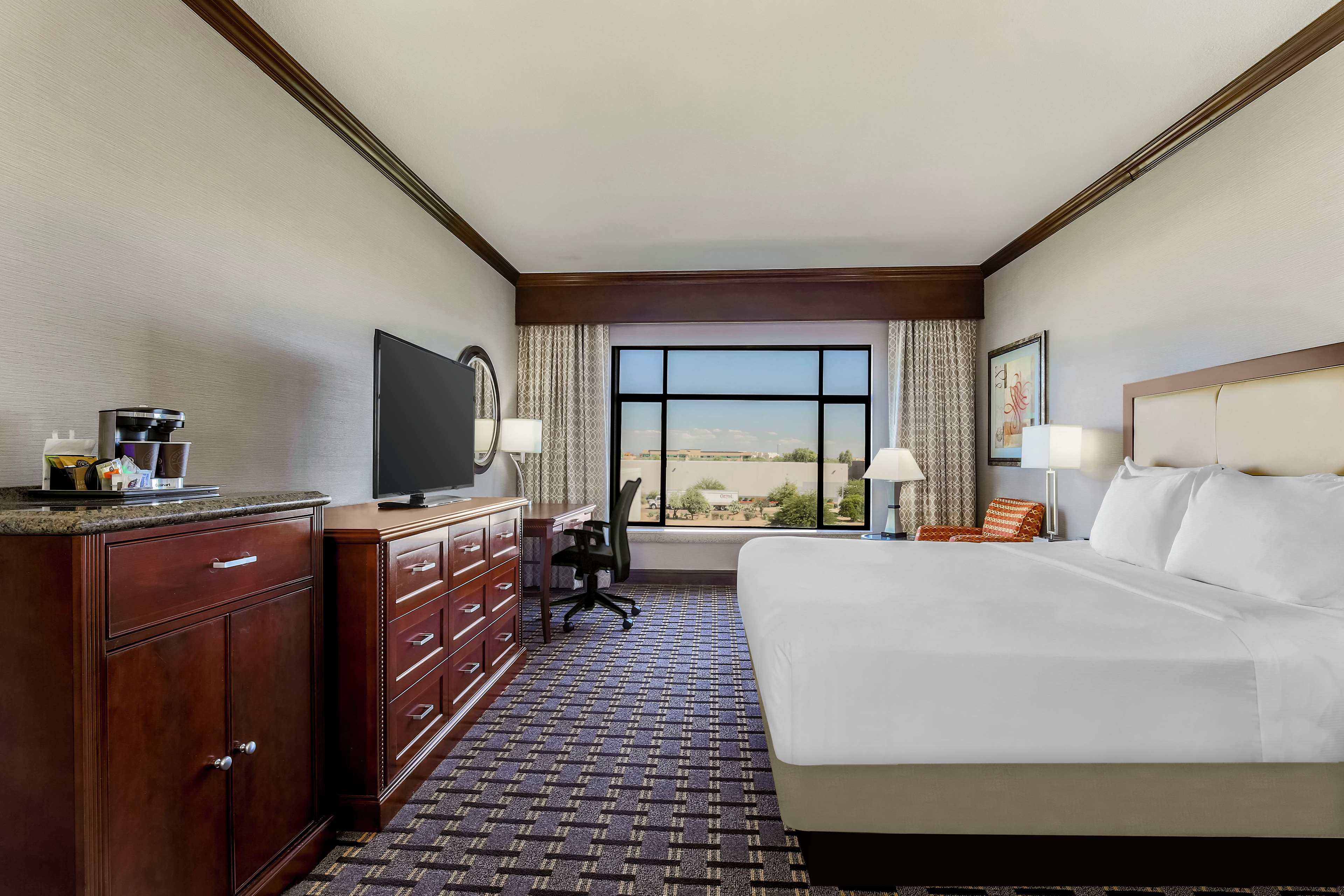 Hilton Phoenix Chandler - Tap to explore photos