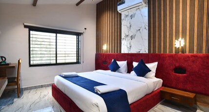 RATANYAS BY NYOTEL Room Type - Eco peak