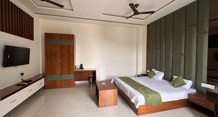 Hotel Shamsher Bagh Room Type - SUIT DELUXE