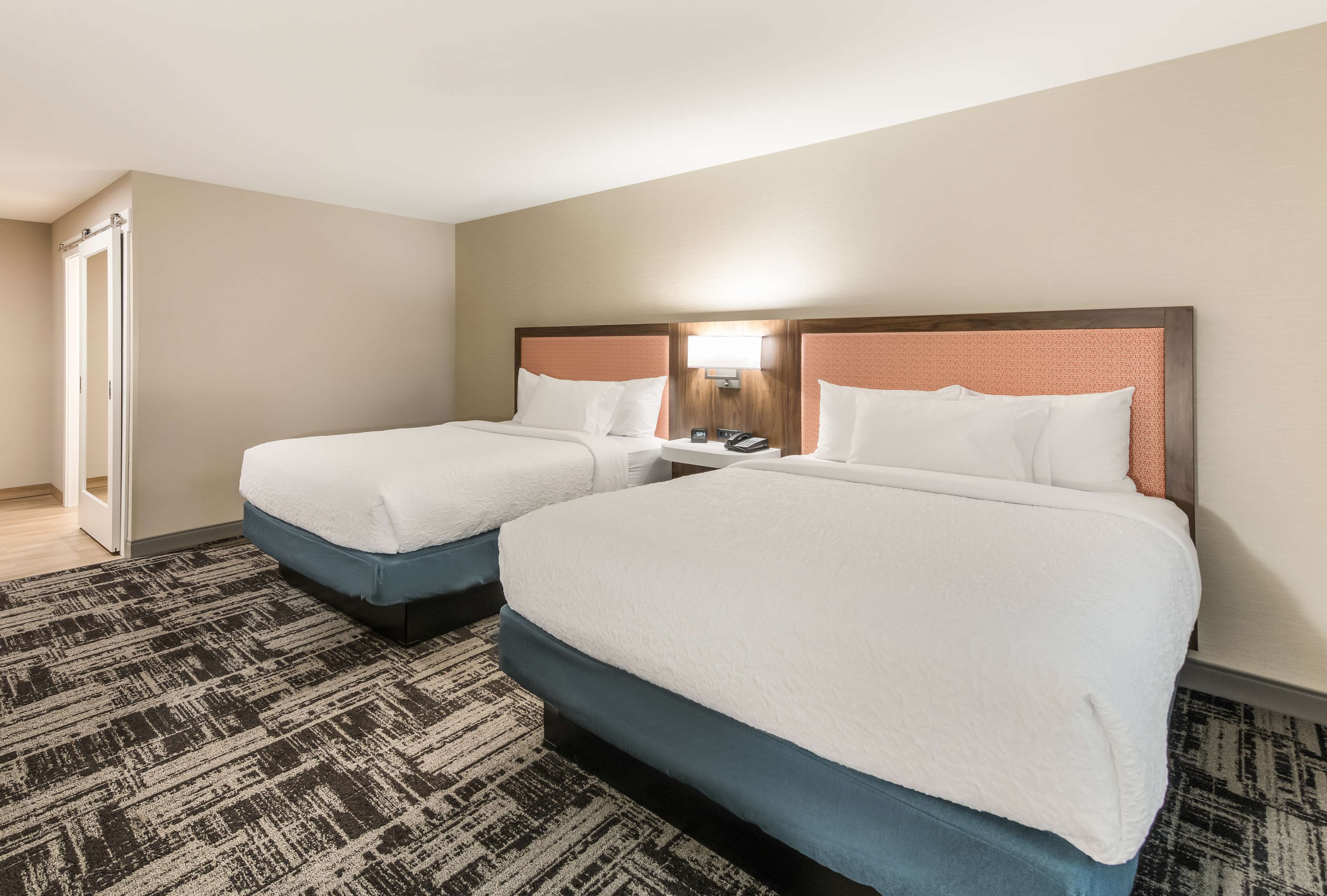 Hampton Inn & Suites Benton Harbor, MI - Tap to explore photos