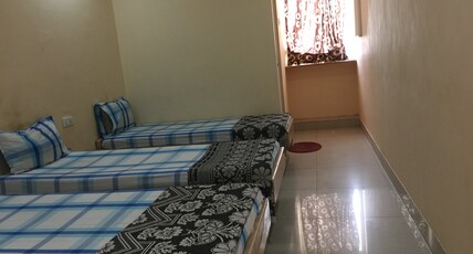 VRP Guest House Room Type - att-bath three bed  room