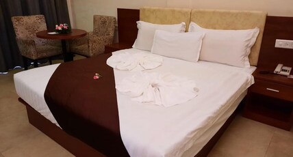Hotel Reemz Room Type - Suite