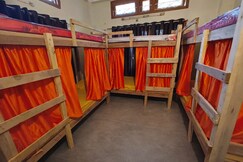 The Nmad's Sarai (Backpackers Hostel)