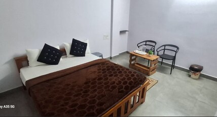 Sri Ganesh Lodge Room Type - Standard Room