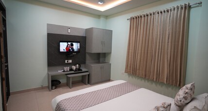 RRA Retreat Hotel, Nathdwara (5 Min walk to Temple) Room Type - Executive Room Triple Bed
