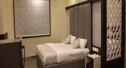 Hotel Shanti Vilas Room Type - King Suite Room