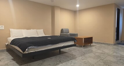 Natesh The Grand Room Type - Bedroom 7