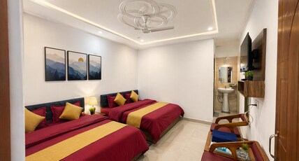 HOTEL DEVLOK Room Type - FOUR BED FAMILY ROOM