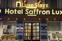 Luxe Stayz Saffron (500 Meters from Golden Temple)