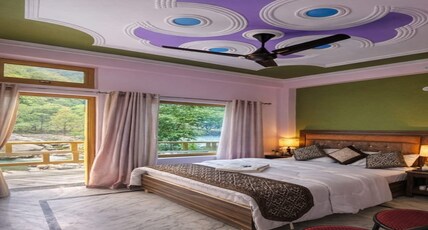 Hotel MountMemory and Restaurand Room Type - Deluxe Double Bed with River view Hotel MountMemory and Restaurand Room Type - Deluxe Double Bed with River view
