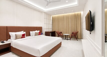 Aceotel Premier Srinivasa, Ujjain Room Type - Ace Executive Room Aceotel Premier Srinivasa, Ujjain Room Type - Ace Executive Room