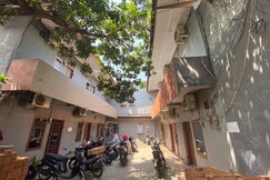 Hotel O Lulu Homestay