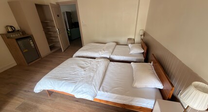 Greenview City Stay Room Type - Deluxe Twin - Room No 705
