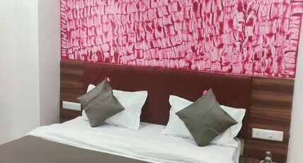 Hotel Kalash Room Type - Super Deluxe Room