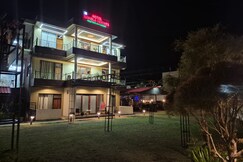 Hotel Bandla Heights and Palm Tree Restaurant