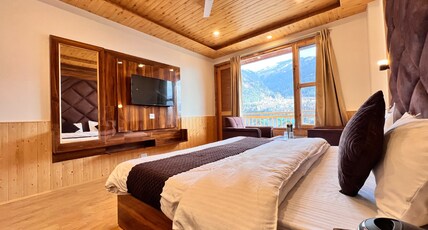 Hotel RL Villa By Rawat Hotels Room Type - Luxury Mountain View Balcony Room