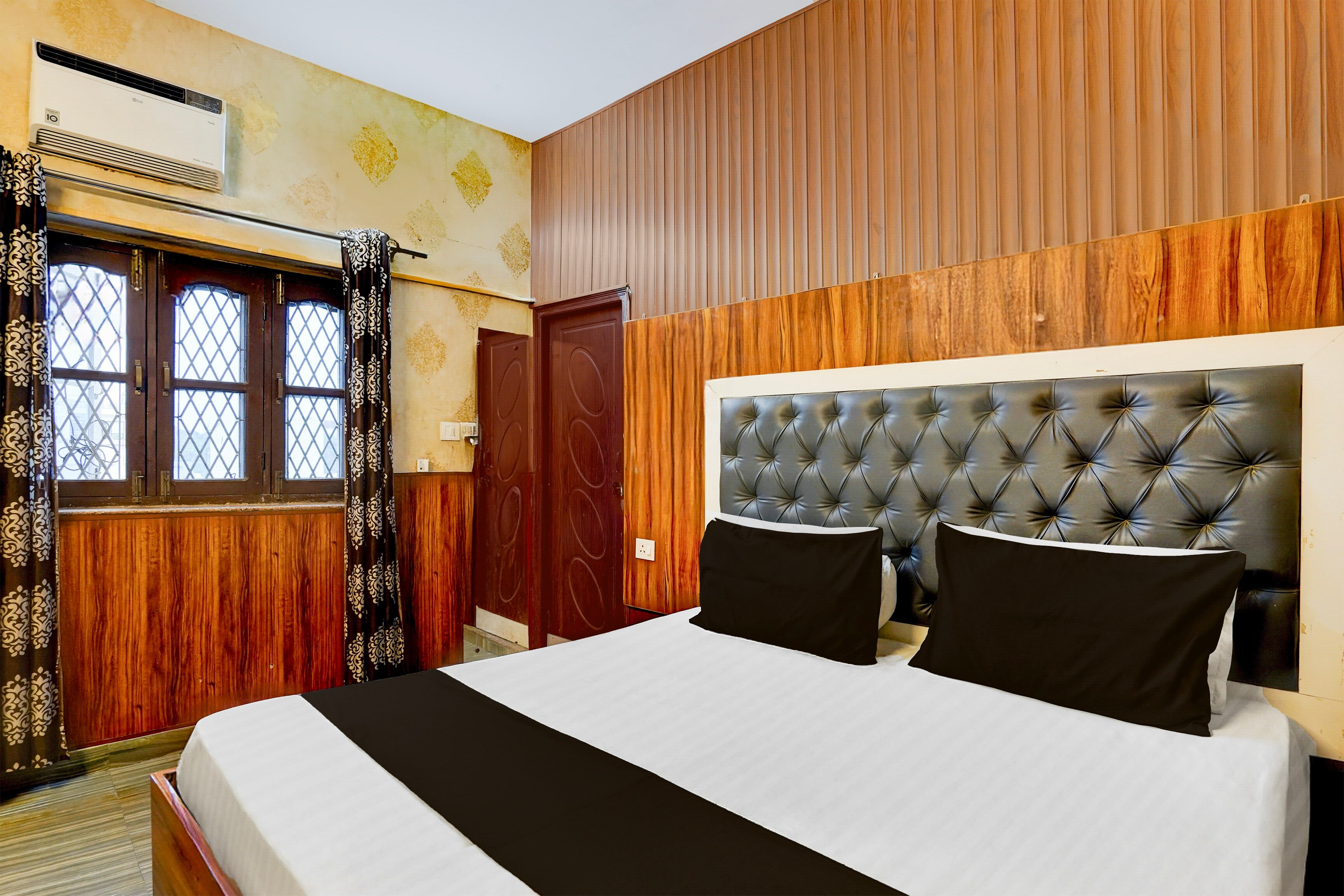Super Hotel O Dehradun City Centre Formerly Downtown - Tap to explore photos